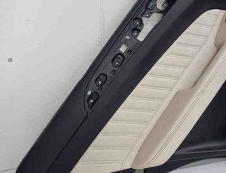 MERCEDES-BENZ GLE W166 (2015-2018) Aizmugurējo kreiso durvju panelis 32434750