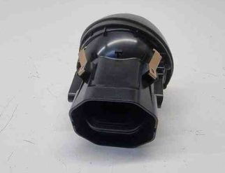 MERCEDES-BENZ C-Class W205/S205/C205 (2014-2023) Center console air vents A2058304604 32585171
