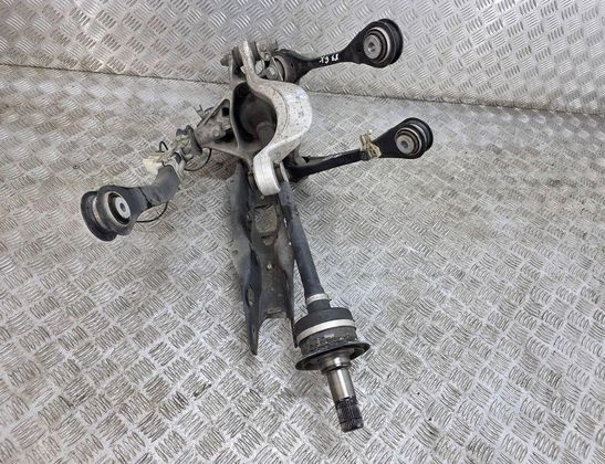 BMW X7 G07 (2018-2024) Ступица задняя левая 8487517,6878021,6878029,22374110,6878017 32969599