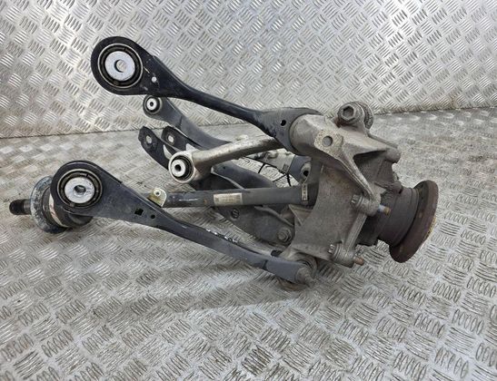 BMW X7 G07 (2018-2024) Ступица задняя левая 8487517,6878021,6878029,22374110,6878017 32969599