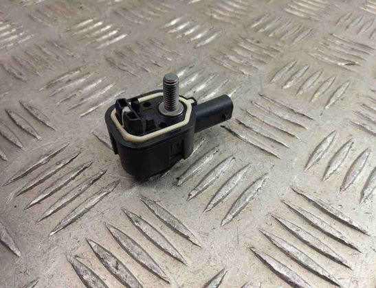 BMW X3 F25 (2010-2017) Датчик удара передний левый 9224178 30982131