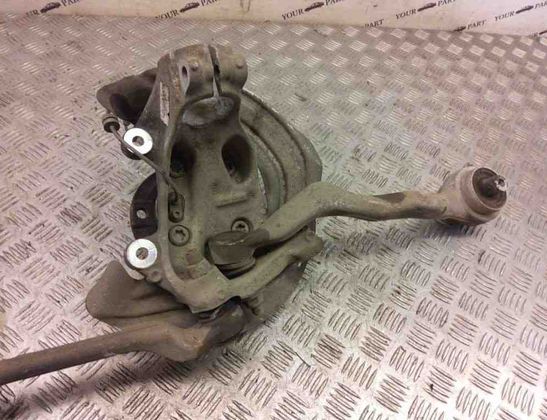 BMW 2 Series F22/F23 (2013-2020) Front Left Wheel Hub 6792285 30987876