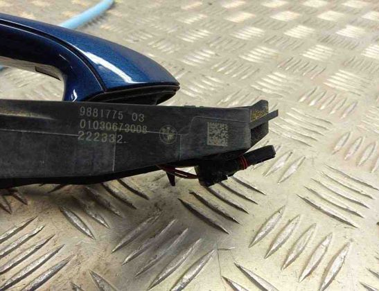 BMW X3 G01 (2017-2024) Aizmugurējo kreiso durvju ārējais rokturis 9881775 30999151