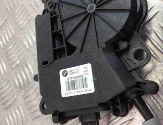 BMW X1 F48/F49 (2015-2023) Доводчик задней крышки 7357112 31005034