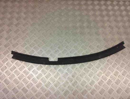 BMW X3 F25 (2010-2017) Резина моторного отсека 7210737 31005285