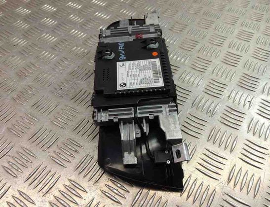 BMW 5 Series F10/F11 (2009-2017) Navigācijas displejs 9243896 31005318