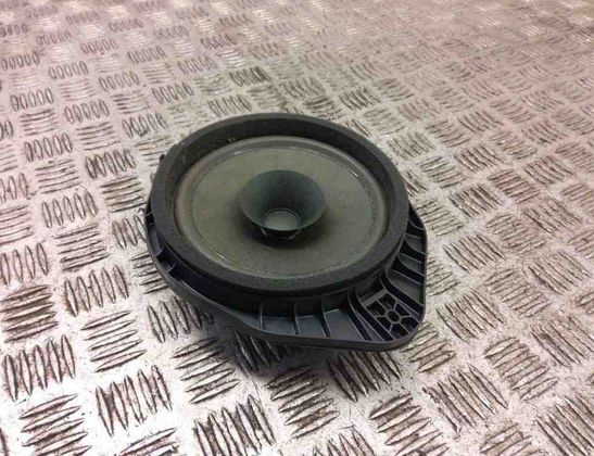 OPEL Insignia A (2008-2016) Aizmugurējo labo durvju skaļrunis 31016538