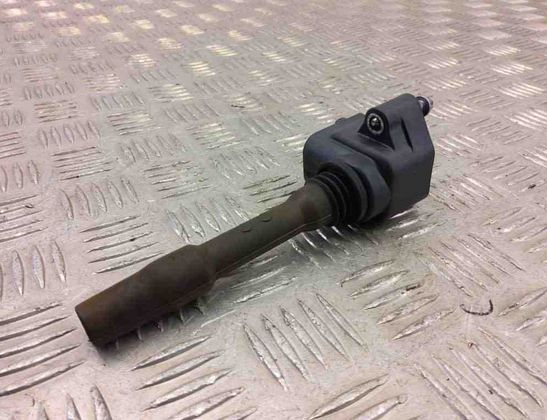 BMW X1 F48/F49 (2015-2023) Augstsprieguma aizdedzes spole 8647463 31026687