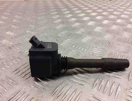 BMW X1 F48/F49 (2015-2023) Augstsprieguma aizdedzes spole 8647463 31026687